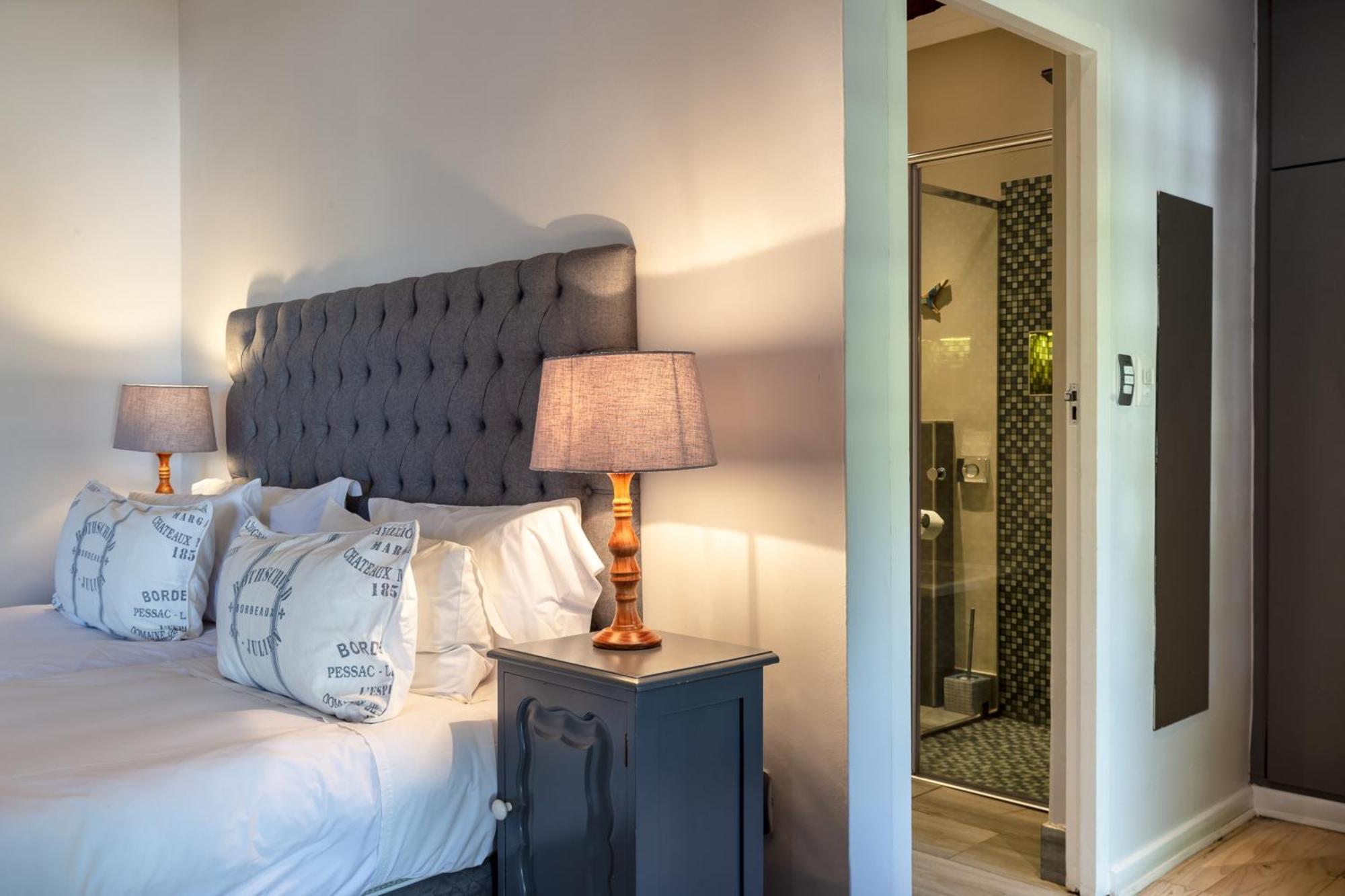 Whale Rock Luxury Lodge Hermanus Bilik gambar